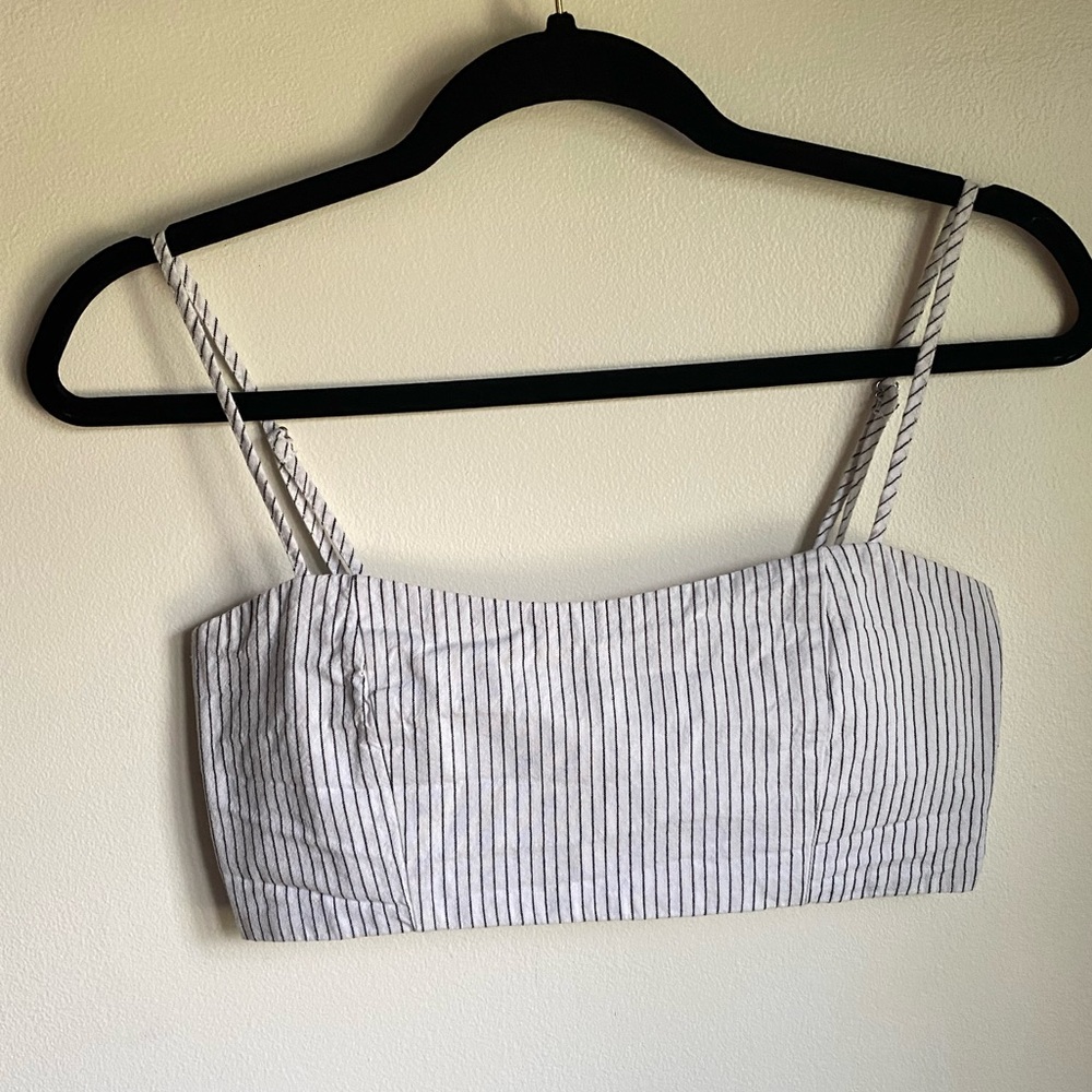 Brandy Melville Pinstripe Cropped Tank Top ( size XS / S )